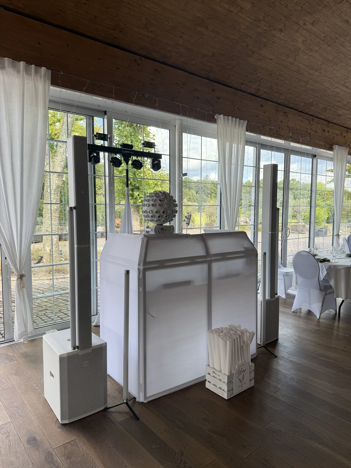 DJ setup in the chalet at Hofgut Menschenhaus